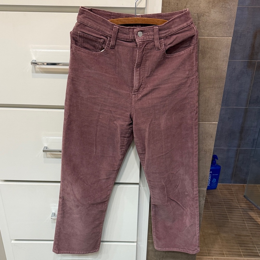 Levi's Cropped Corduroy Pants in Dusty Rose